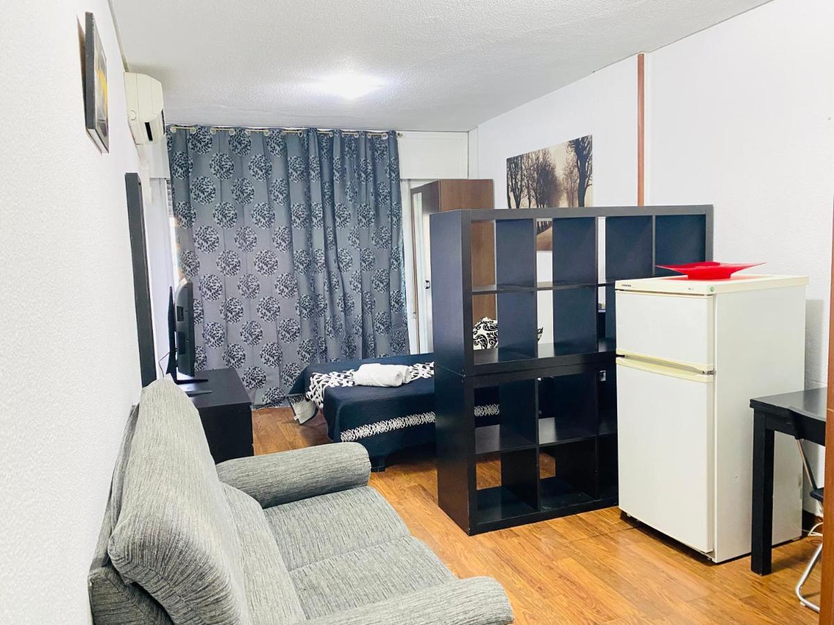 Estudio Doble Con Balcon En Madrid Centro Zewnętrze zdjęcie