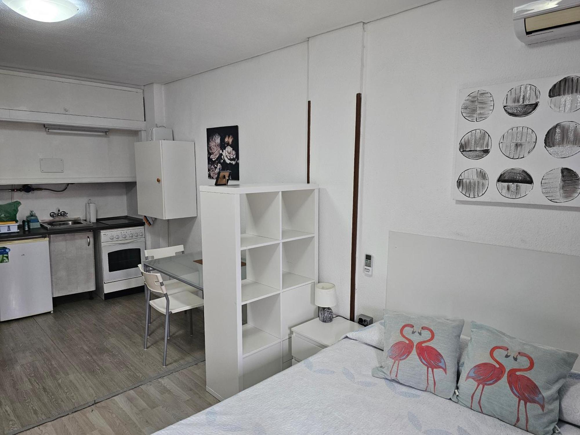 Estudio Doble Con Balcon En Madrid Centro Zewnętrze zdjęcie